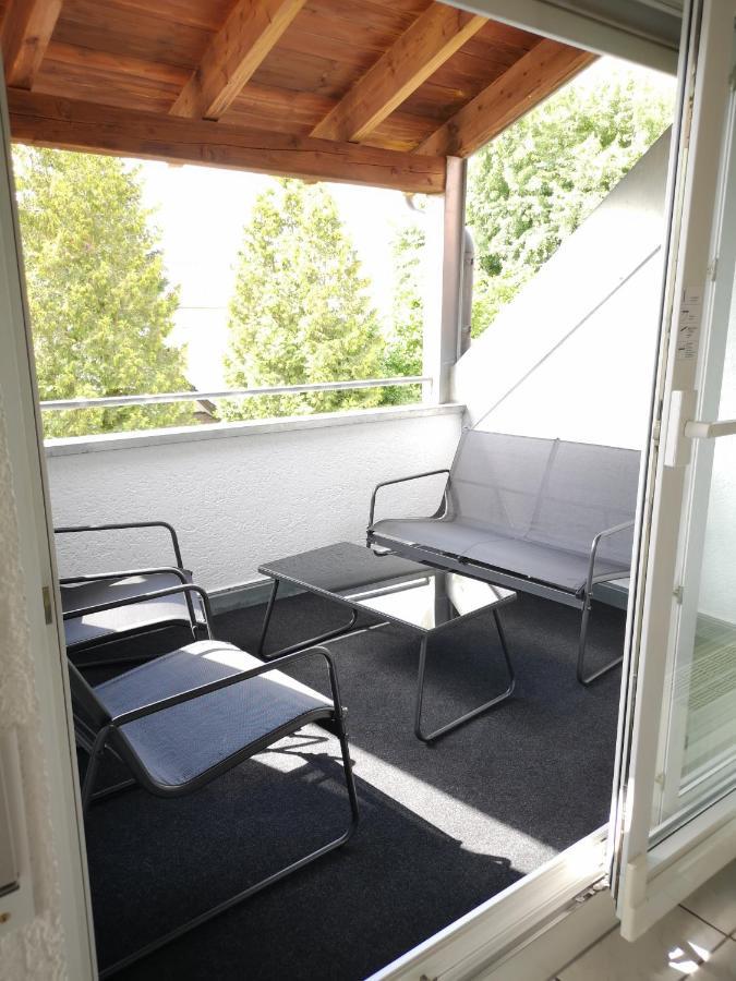 Familienfreundliche Ferienwohnung Mit Wohlfuehlbalkon Und Kostenlosem Parkplatz Nahe Messe Und Bodensee Meckenbeuren Dış mekan fotoğraf