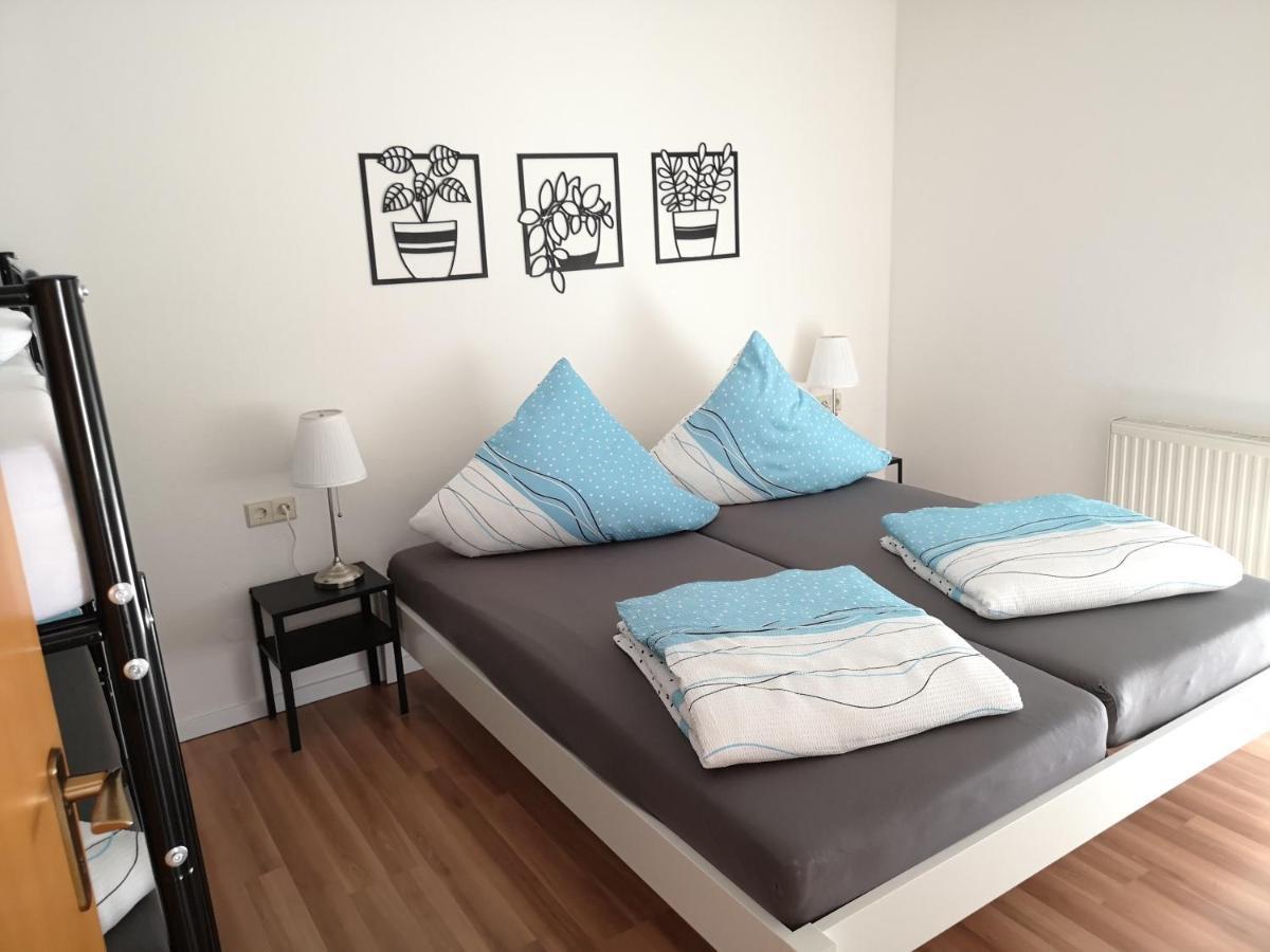 Familienfreundliche Ferienwohnung Mit Wohlfuehlbalkon Und Kostenlosem Parkplatz Nahe Messe Und Bodensee Meckenbeuren Dış mekan fotoğraf