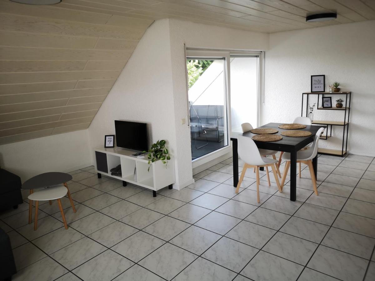 Familienfreundliche Ferienwohnung Mit Wohlfuehlbalkon Und Kostenlosem Parkplatz Nahe Messe Und Bodensee Meckenbeuren Dış mekan fotoğraf