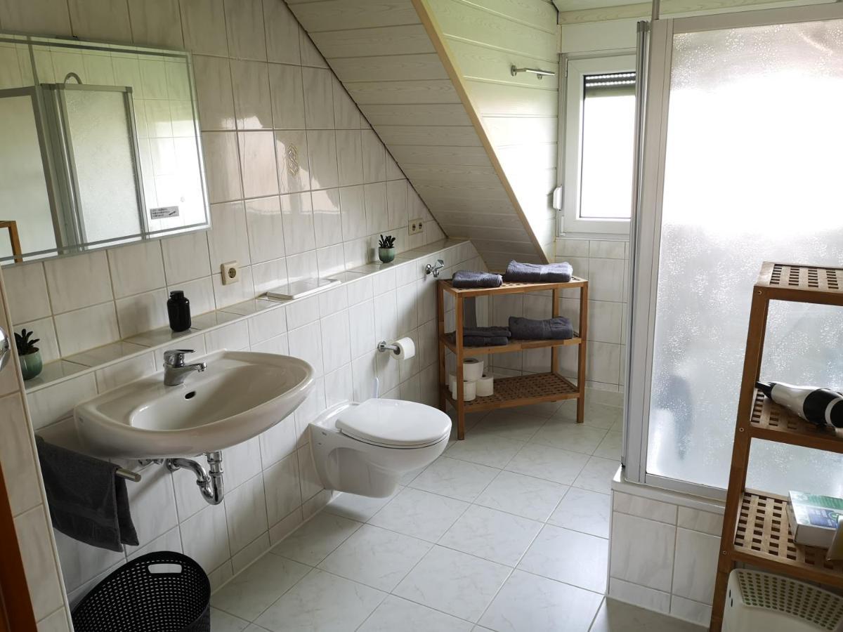 Familienfreundliche Ferienwohnung Mit Wohlfuehlbalkon Und Kostenlosem Parkplatz Nahe Messe Und Bodensee Meckenbeuren Dış mekan fotoğraf