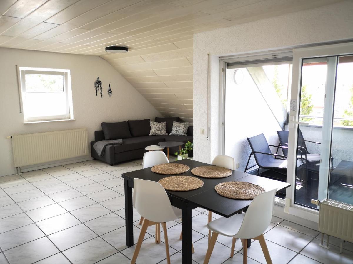 Familienfreundliche Ferienwohnung Mit Wohlfuehlbalkon Und Kostenlosem Parkplatz Nahe Messe Und Bodensee Meckenbeuren Dış mekan fotoğraf