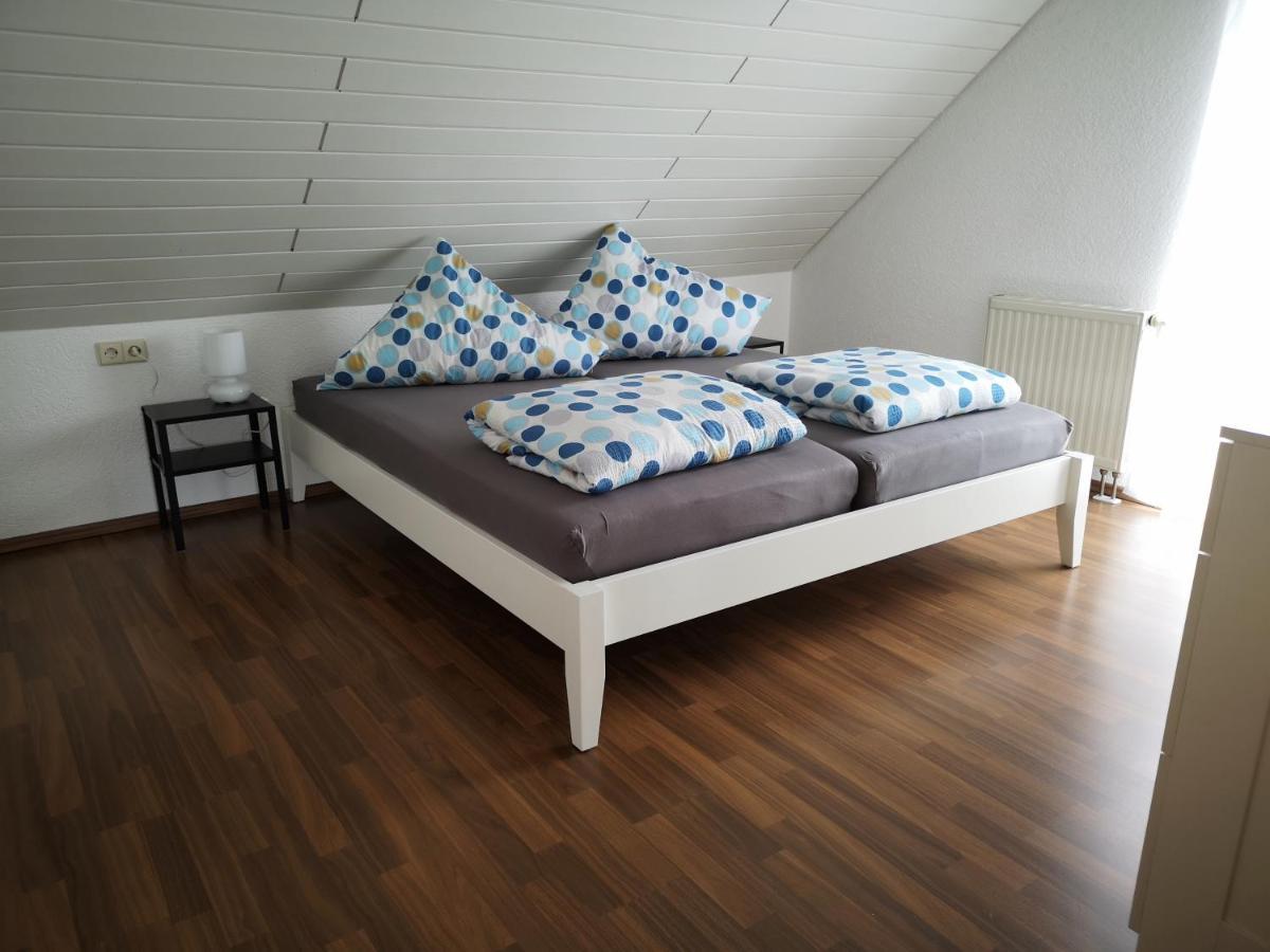 Familienfreundliche Ferienwohnung Mit Wohlfuehlbalkon Und Kostenlosem Parkplatz Nahe Messe Und Bodensee Meckenbeuren Dış mekan fotoğraf